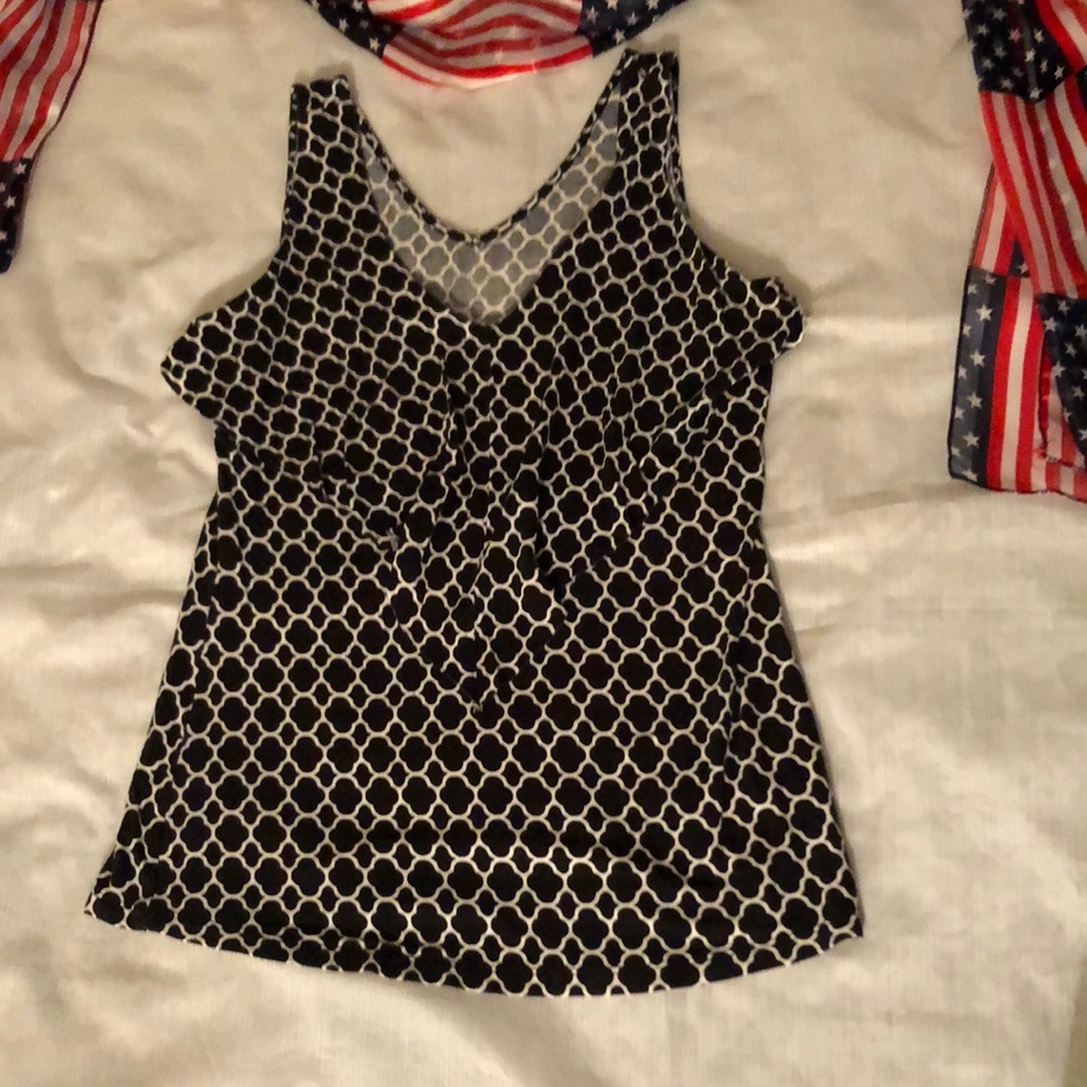 Lady’s tank top, no brand tags